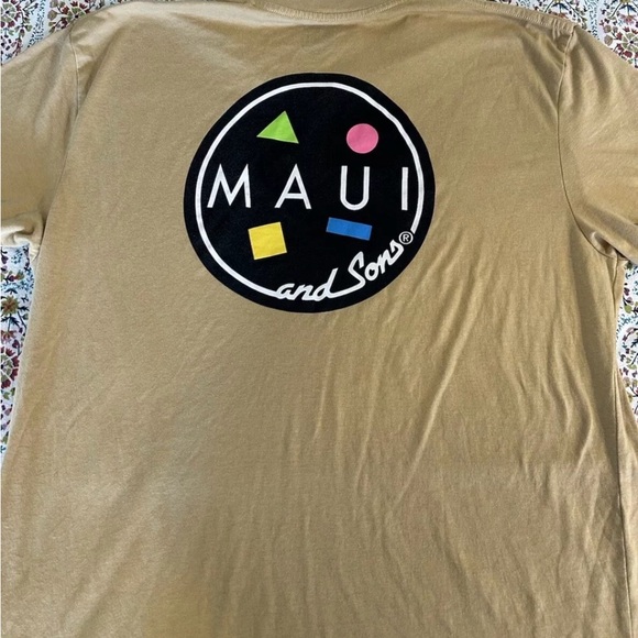 Other - Maui & Sons XL Tshirt